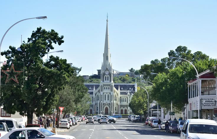 Main road in Graaff-Reinet. Photo by South African Tourism