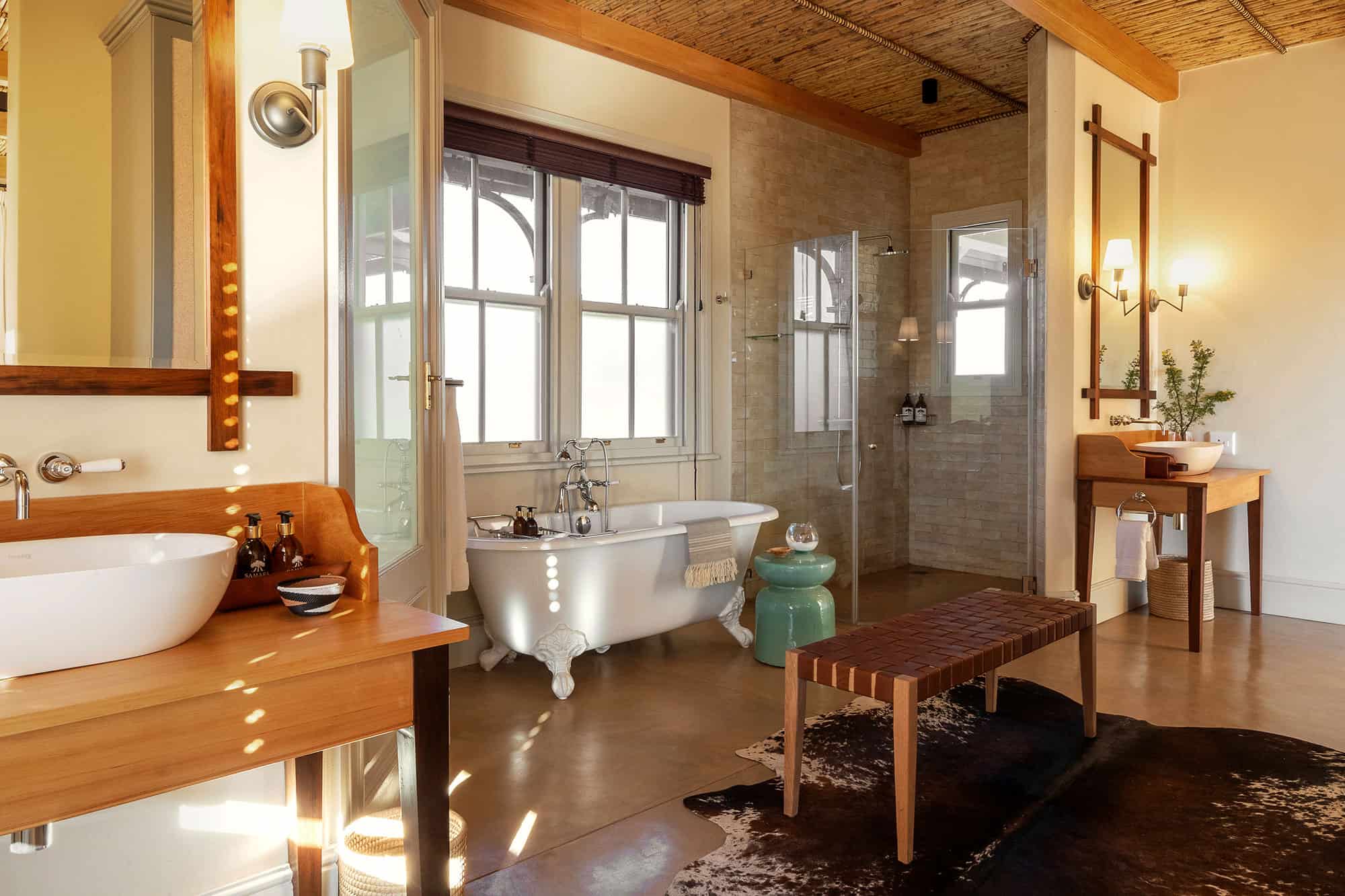 Samara-Karoo-Lodge-Karoo-Family-Suite-bathroom-Maike-McNeill