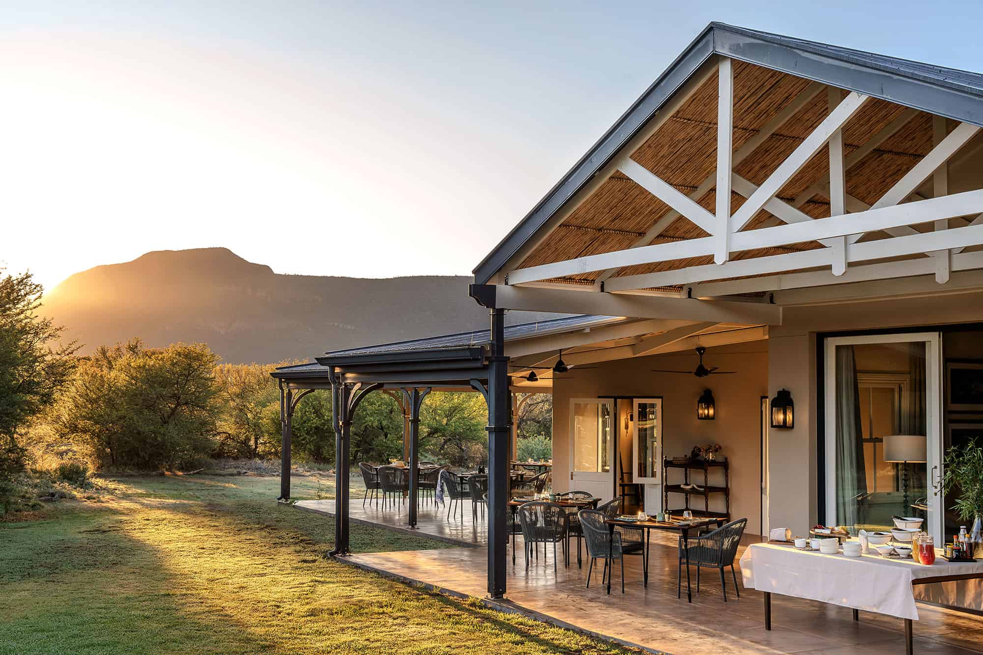 Samara-Karoo-Lodge-verandah-breakfast-Maike-McNeill