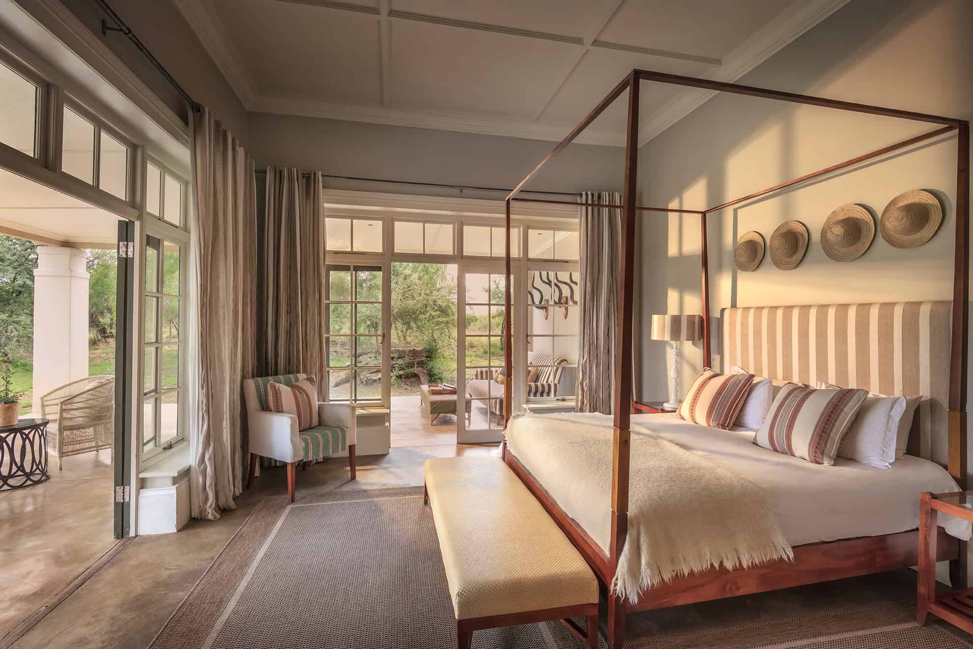 samara-manor-house-king-suite-karoo-dook-2